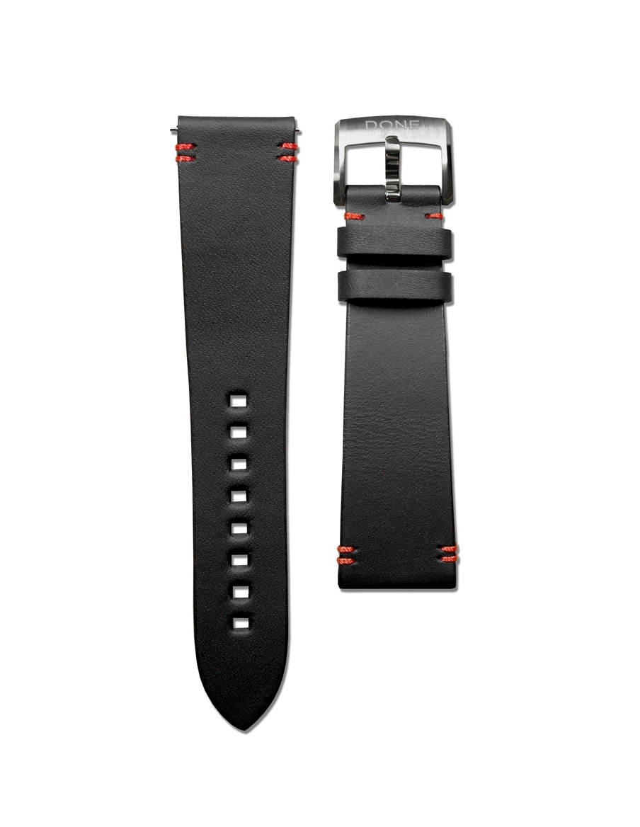 Bracelet 22/18mm - Cuir noir avec surpiqûres rouges - Boucle titane