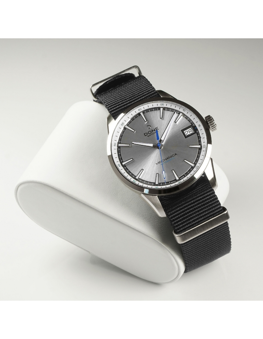 NATO Strap 20mm - Black with s-steel buckle