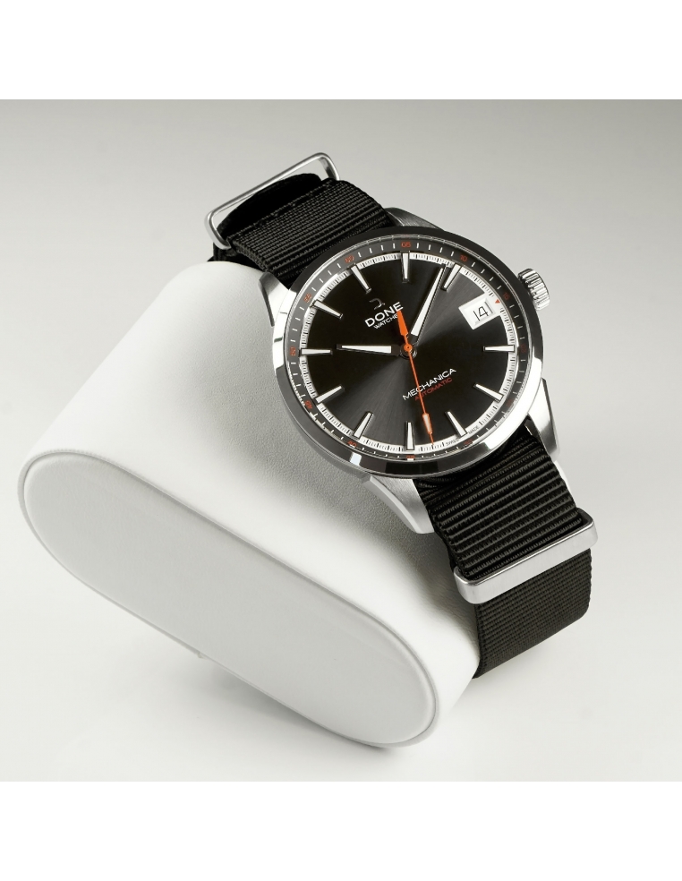 NATO Strap 20mm - Black with s-steel buckle