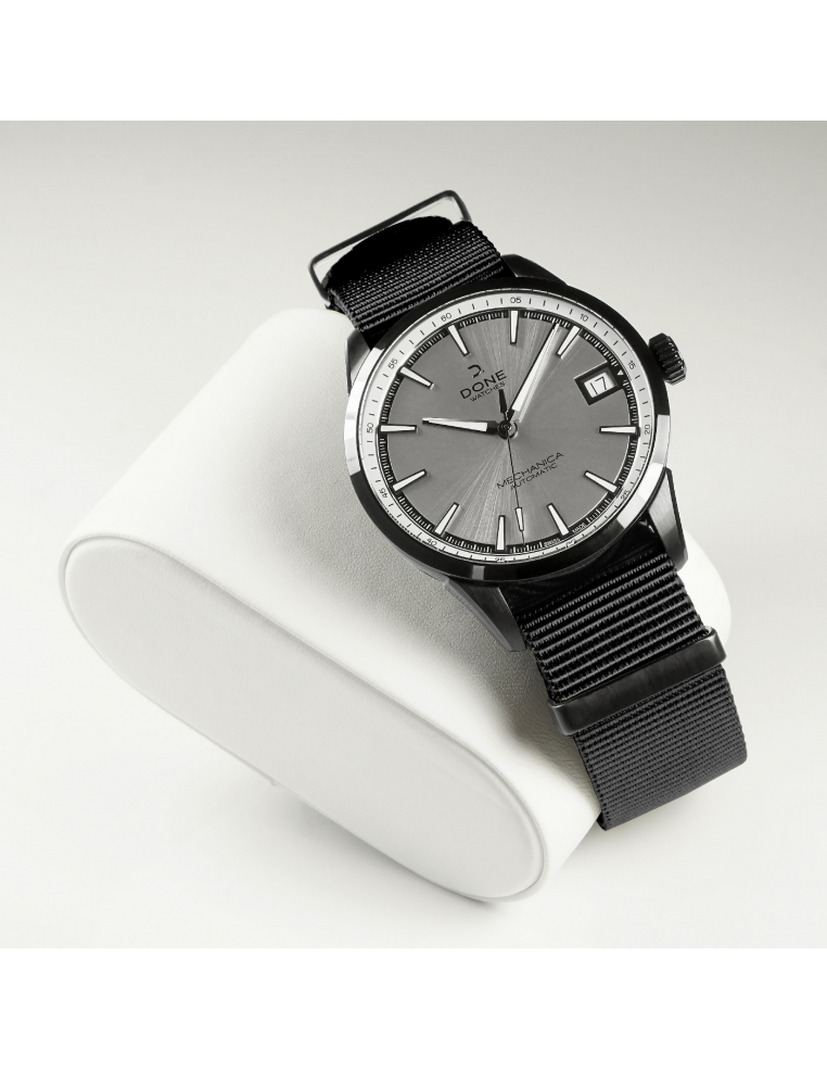 Bracelet 20mm - NATO noir sur boucle acier noire