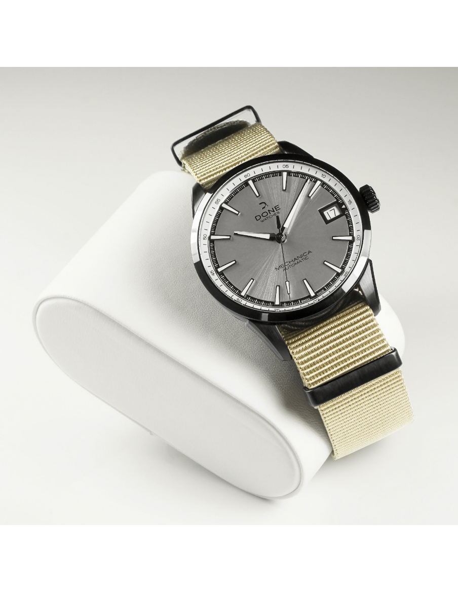 NATO Strap 20mm - Beige with black s-steel buckle