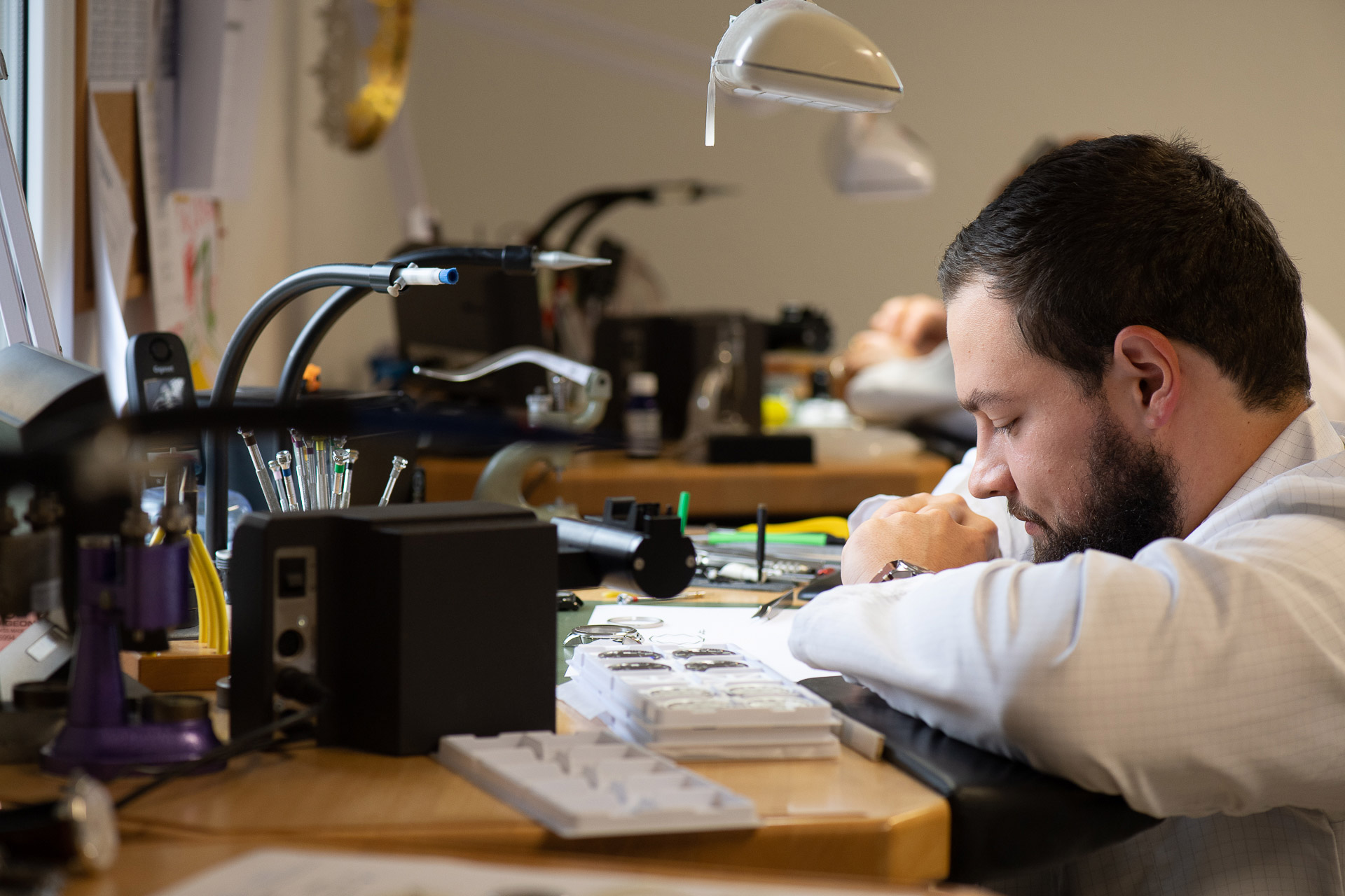 Watch made in Switzerland Donewatches